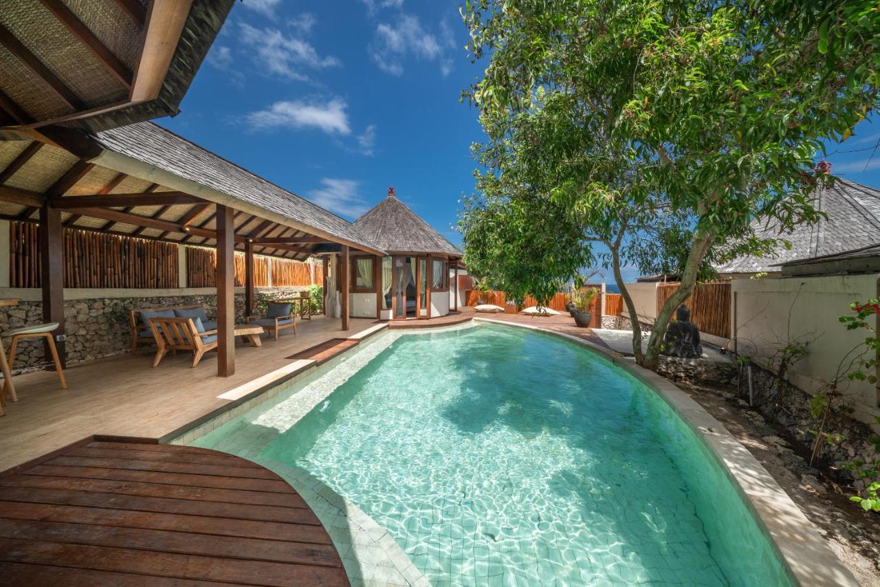 Blue Lagoon Avia Villas Nusa Lembongan  Exterior photo