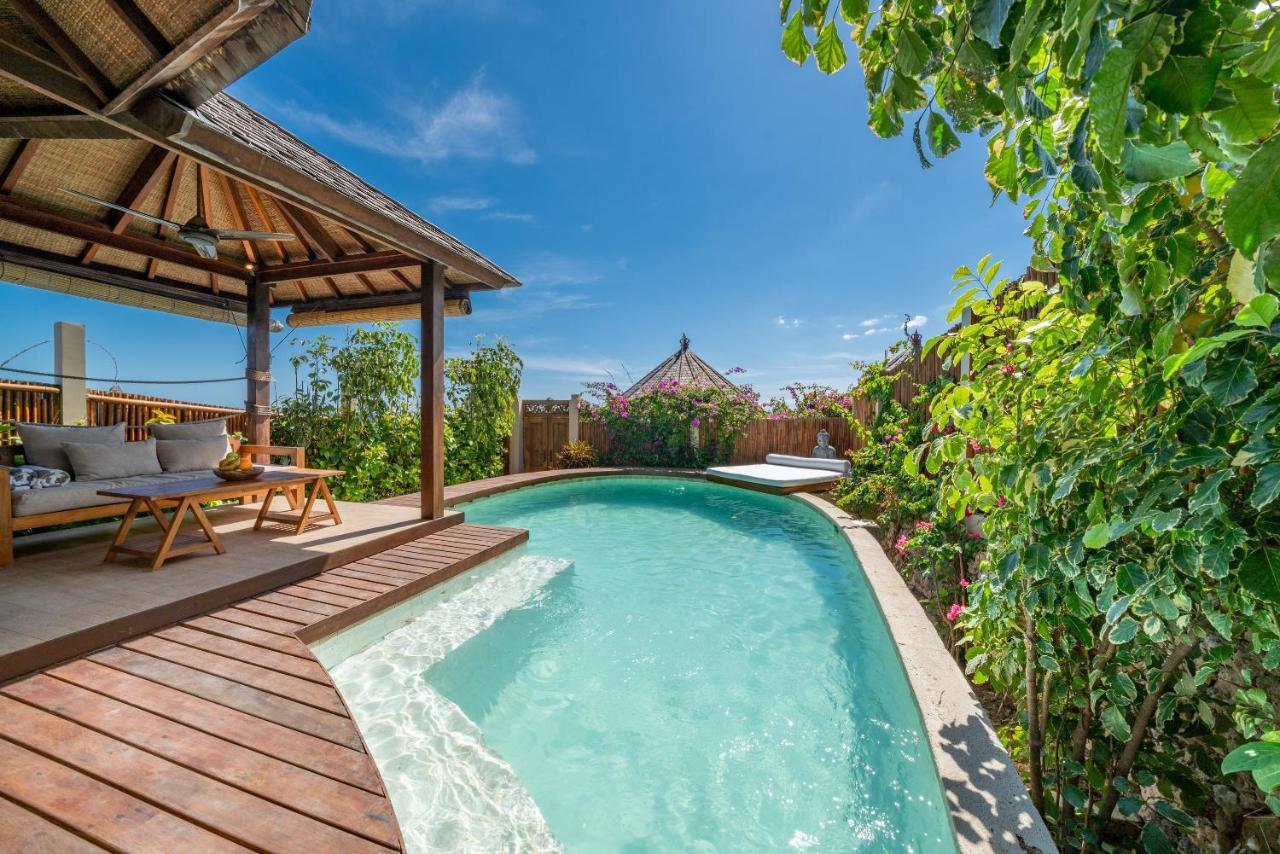 Blue Lagoon Avia Villas Nusa Lembongan  Exterior photo