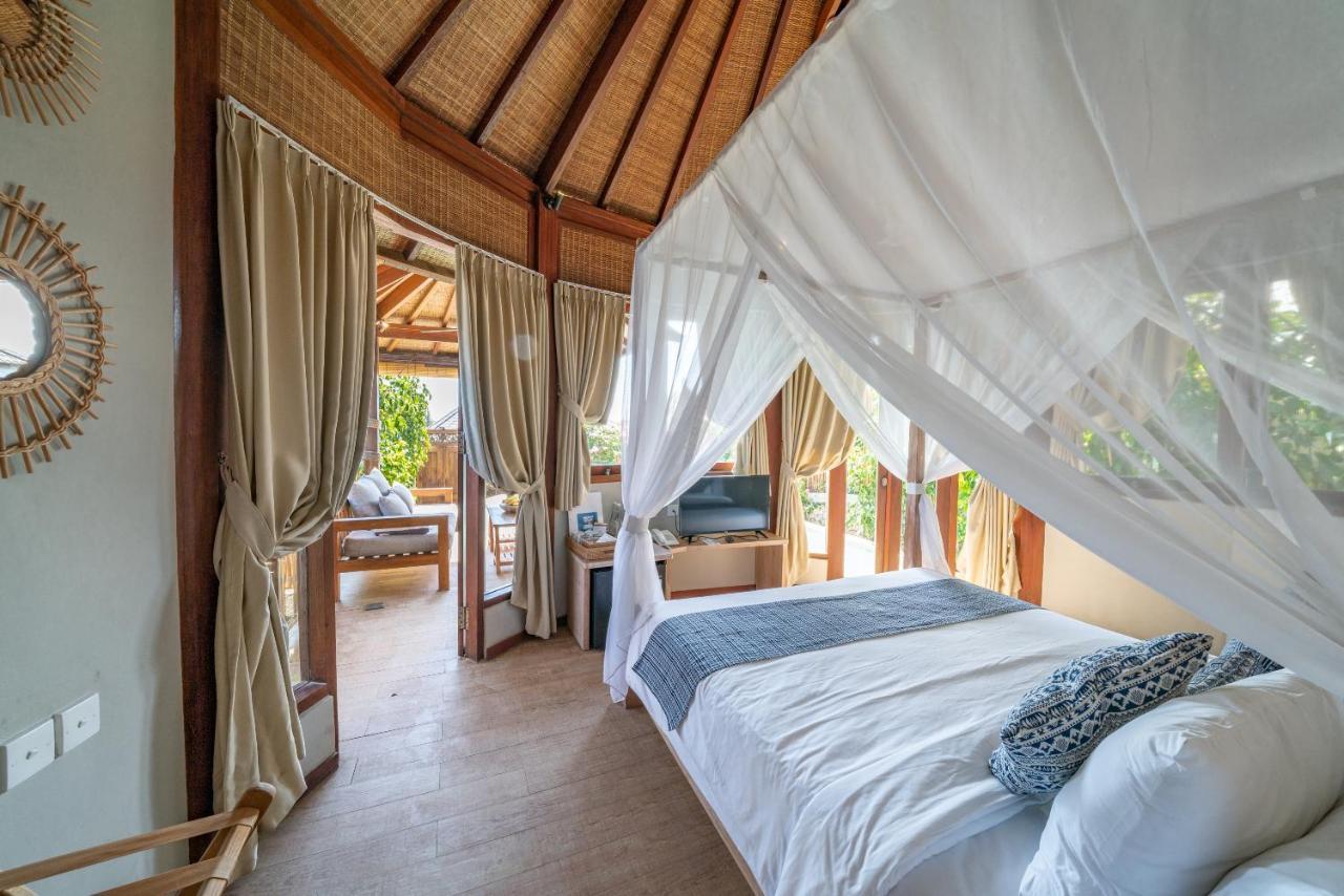 Blue Lagoon Avia Villas Nusa Lembongan  Exterior photo