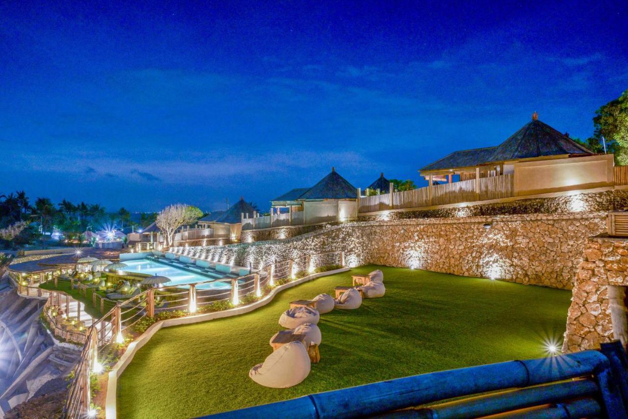 Blue Lagoon Avia Villas Nusa Lembongan  Exterior photo