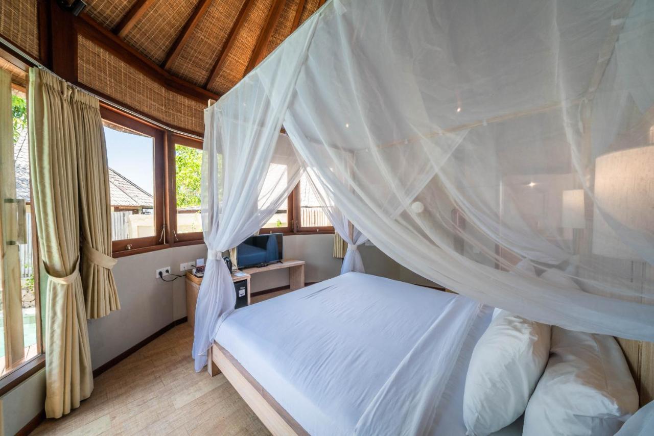 Blue Lagoon Avia Villas Nusa Lembongan  Exterior photo