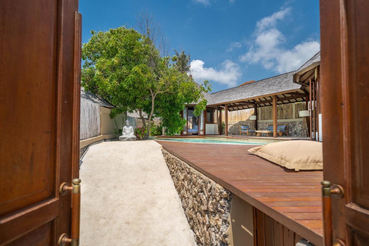 Blue Lagoon Avia Villas Nusa Lembongan  Exterior photo