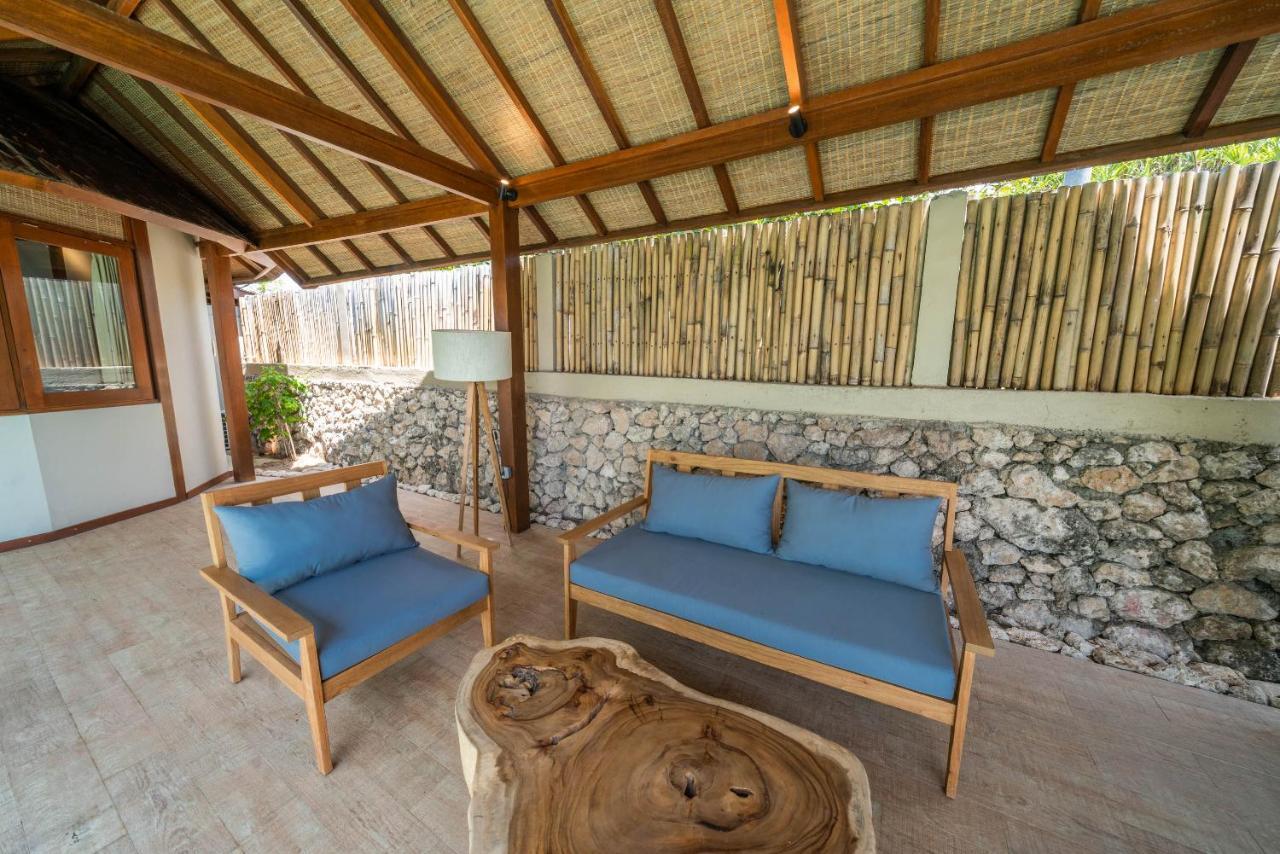 Blue Lagoon Avia Villas Nusa Lembongan  Exterior photo
