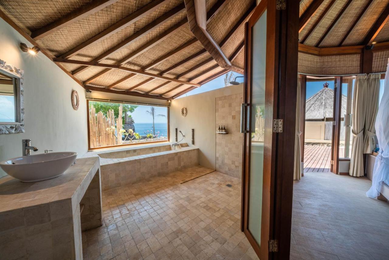 Blue Lagoon Avia Villas Nusa Lembongan  Exterior photo