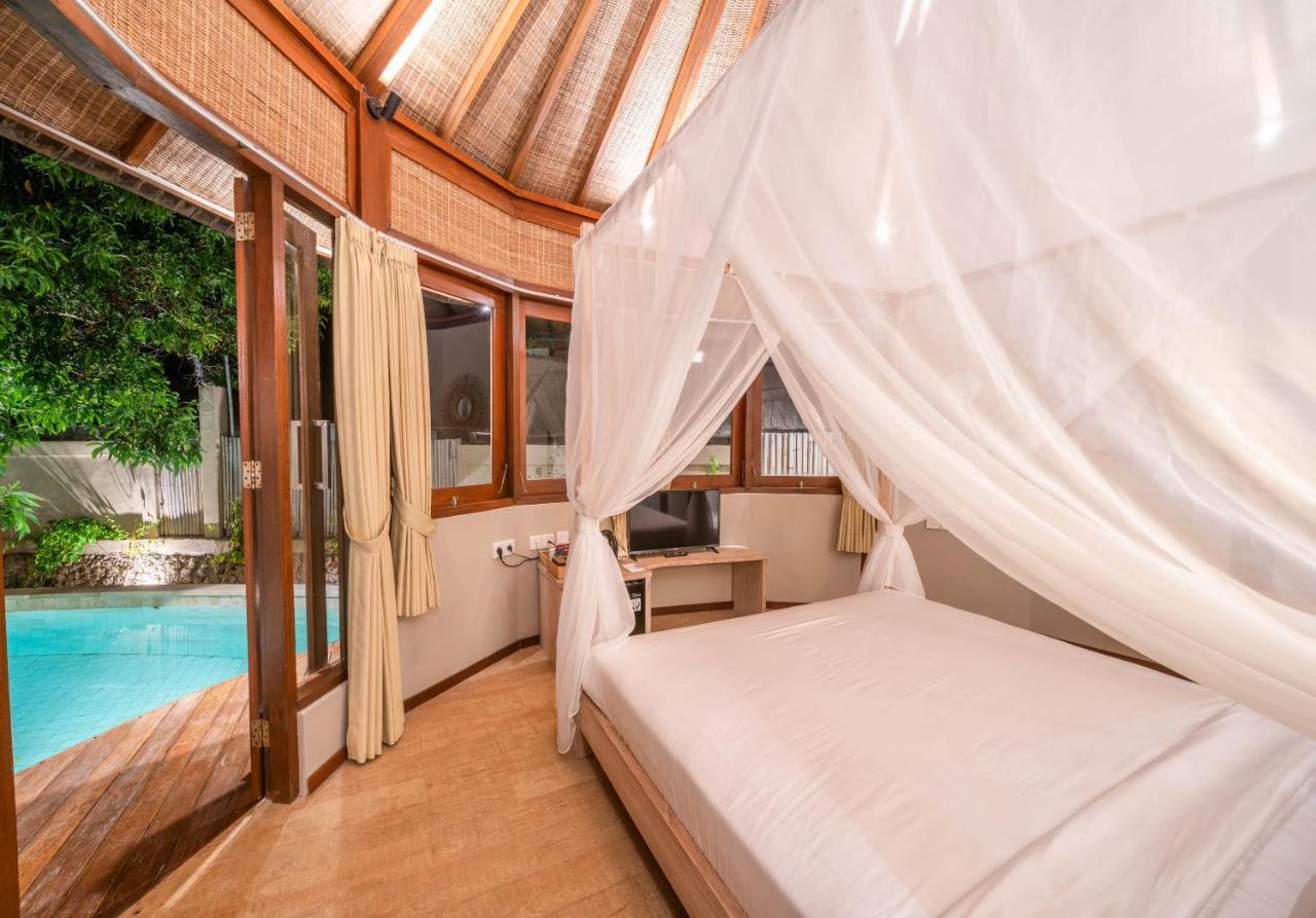Blue Lagoon Avia Villas Nusa Lembongan  Exterior photo
