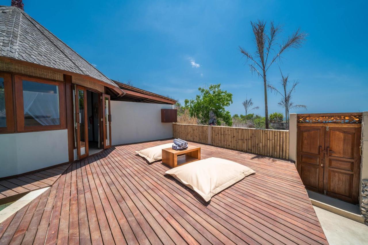 Blue Lagoon Avia Villas Nusa Lembongan  Exterior photo